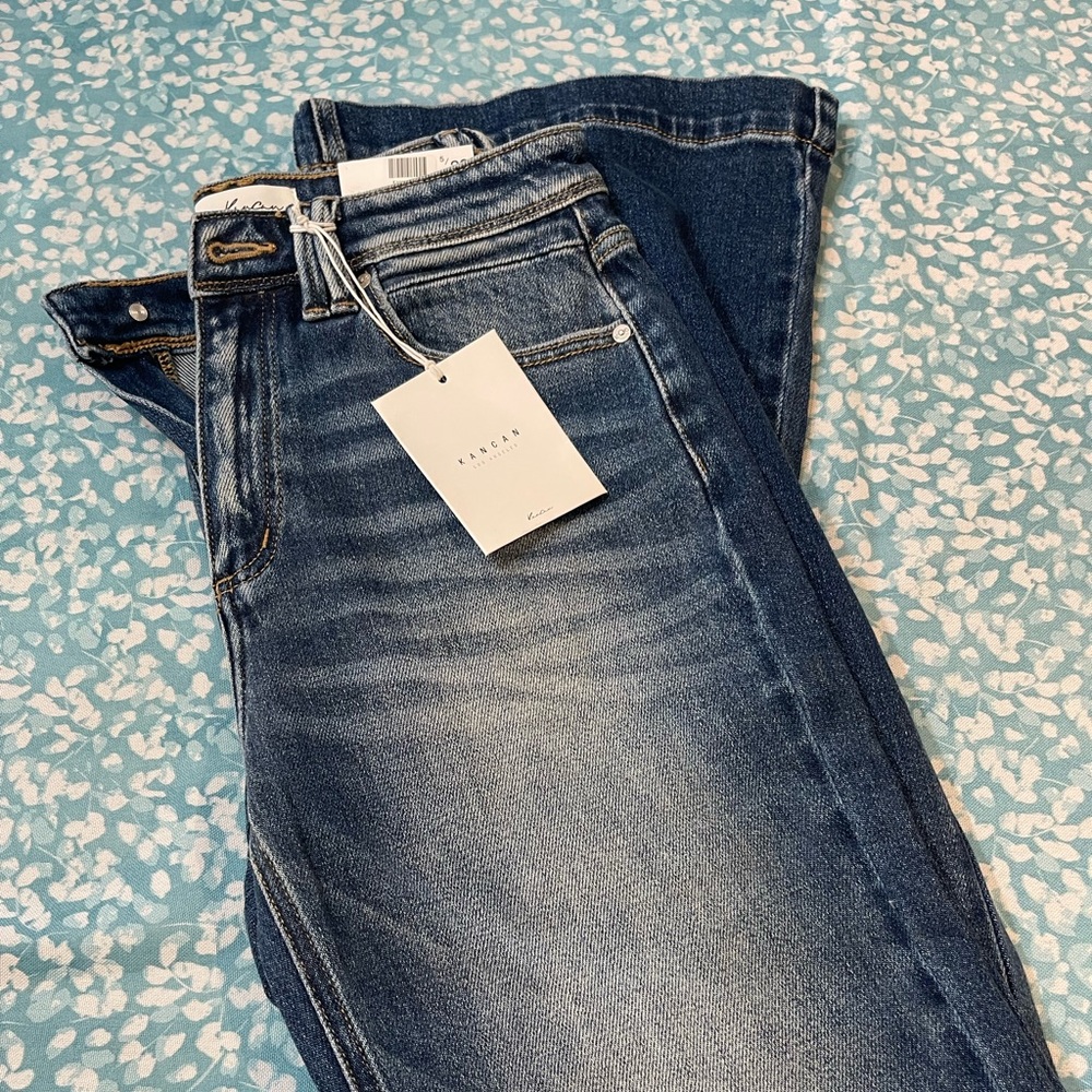 NWT KanCan women’s jeans.